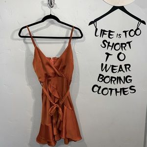 Sateen Selfie Leslie dress